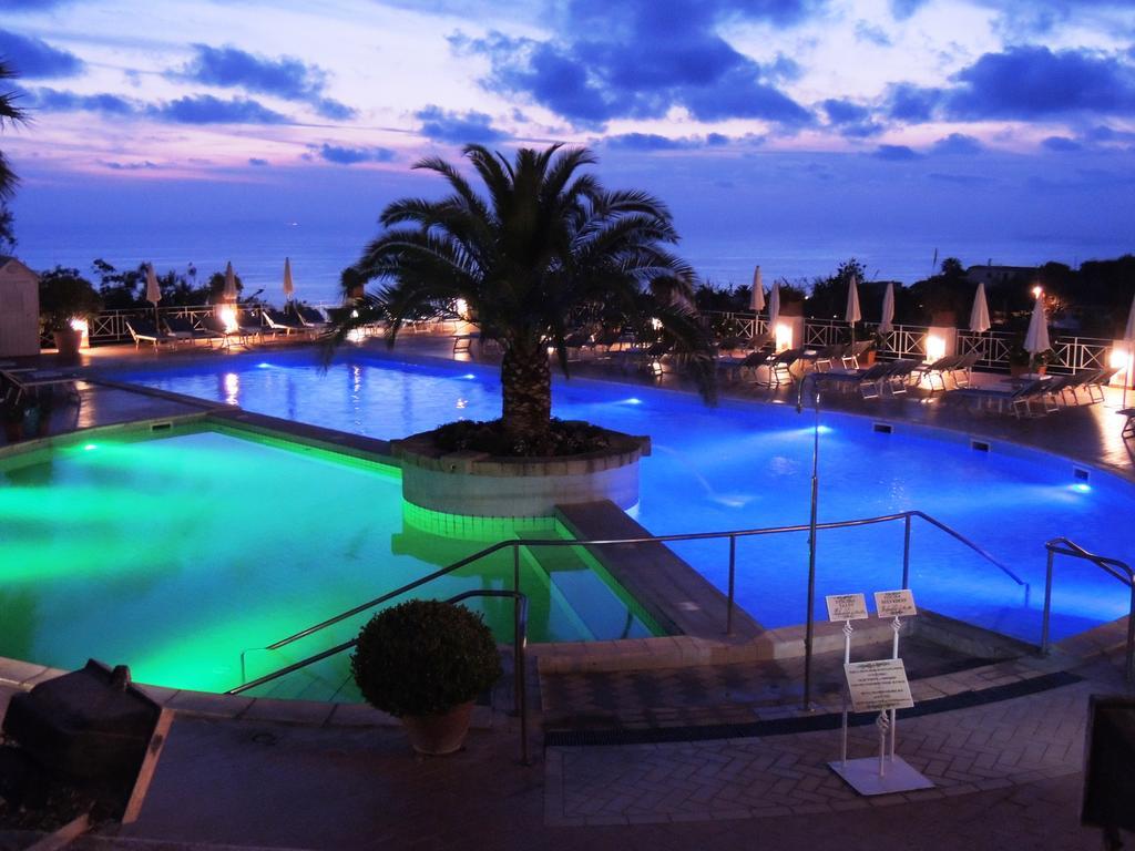 Paradiso Terme Resort & Spa Con 5 Piscine Termali Forio  Luaran gambar